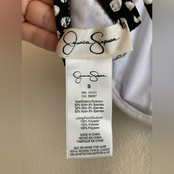 Jessica Simpson Black and White Bikini - Picture 4 of 13